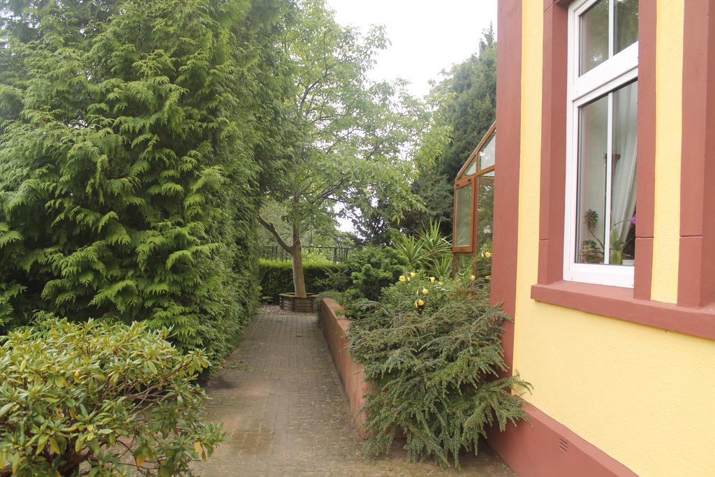 Hotel Gesellschaftshaus Bergen Auf Rugen Exterior photo